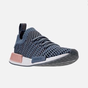 🌸sold🌸  Women’s NMD R1 STLT PK W
